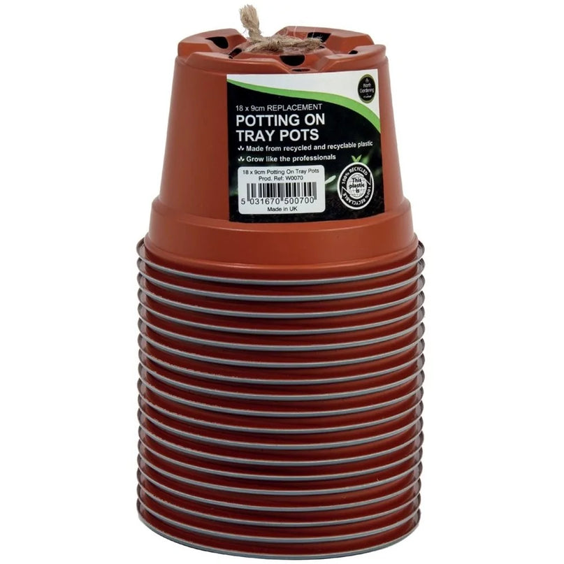 18 pots de remplacement de 9 cm sur plateau